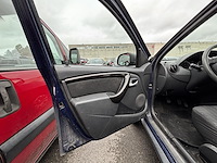 Dacia duster 1.6i 4x2 laureate, 2011 - afbeelding 33 van  35