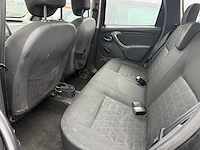 Dacia duster phase 2 1.5 dci 4x2 laureate,2015 - afbeelding 9 van  27