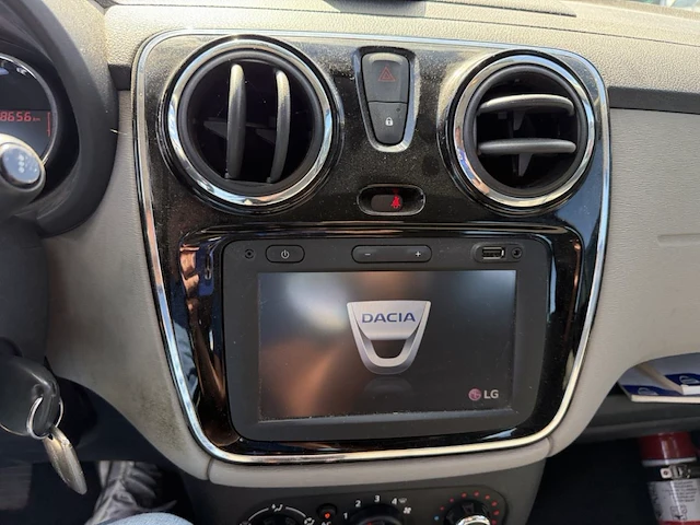 Dacia lodgy 1.6i laureate 7pl. 82, 2012 - afbeelding 31 van  31