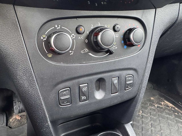 Dacia logan mcv 0.9 tce stepway , ; rg-704-k - afbeelding 5 van  17
