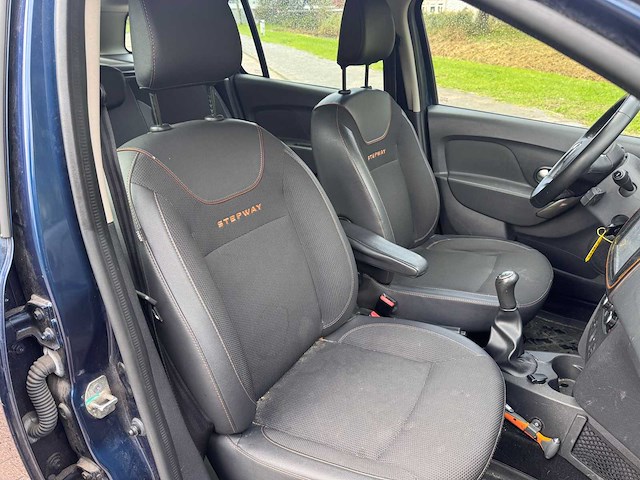Dacia logan mcv 0.9 tce stepway , ; rg-704-k - afbeelding 6 van  17