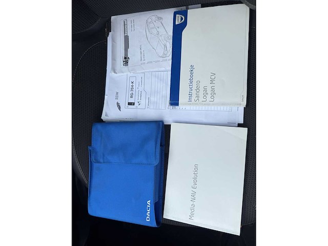 Dacia logan mcv 0.9 tce stepway , ; rg-704-k - afbeelding 9 van  17