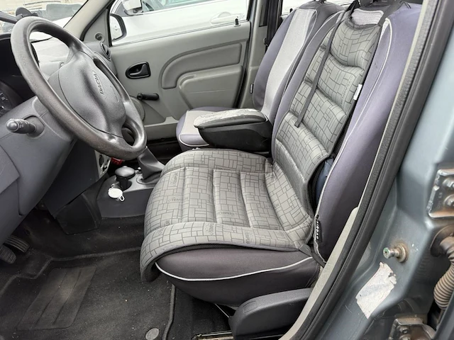 Dacia logan mcv 1.5 dci ambiance 5pl. fap 89, 2011 - afbeelding 24 van  26