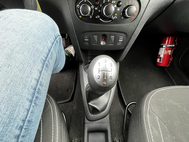 Dacia logan,2013 - afbeelding 2 van  29
