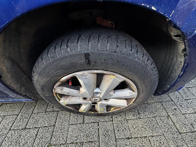 Dacia sandero 1.0 tce comfort cvt 91 at,2022 - afbeelding 17 van  39