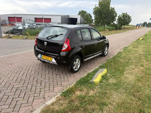 Dacia sandero 1.2 blackline, 87-rgr-2 - afbeelding 12 van  21