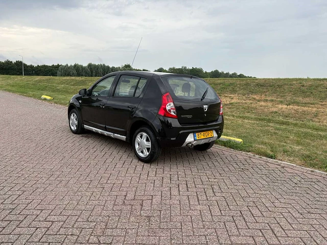 Dacia sandero 1.2 blackline, 87-rgr-2 - afbeelding 16 van  21