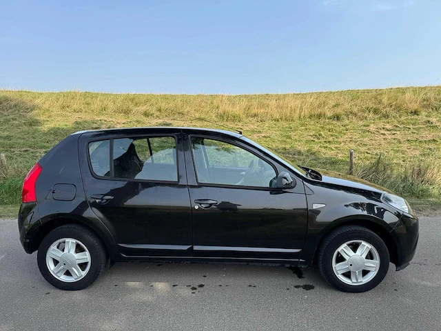 Dacia sandero 1.2 blackline airco lage km stand 58-sjr-7 - afbeelding 15 van  18