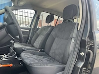 Dacia sandero 1.2 lauréate 2010 | 46-lxg-2 - afbeelding 2 van  22
