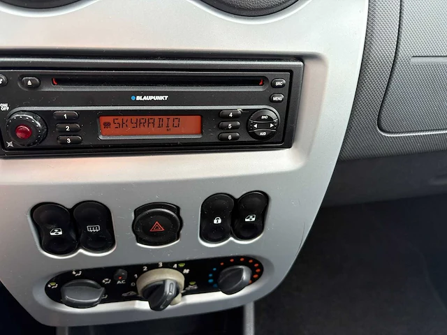 Dacia sandero 1.2 lauréate , 71-jlx-1 - afbeelding 3 van  23