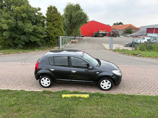 Dacia sandero 1.2 lauréate , 71-jlx-1 - afbeelding 10 van  23