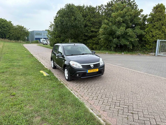 Dacia sandero 1.2 lauréate , 71-jlx-1 - afbeelding 12 van  23