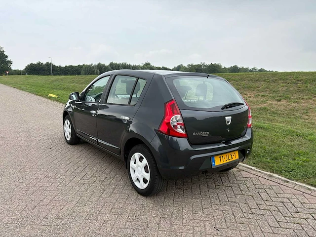 Dacia sandero 1.2 lauréate , 71-jlx-1 - afbeelding 18 van  23