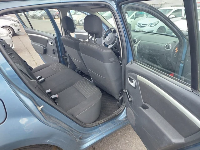 Dacia sandero 1.2i laureate 75, 2012 - afbeelding 2 van  28