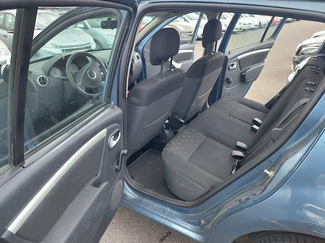 Dacia sandero 1.2i laureate 75, 2012 - afbeelding 27 van  28