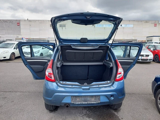 Dacia sandero 1.2i laureate 75, 2012 - afbeelding 28 van  28