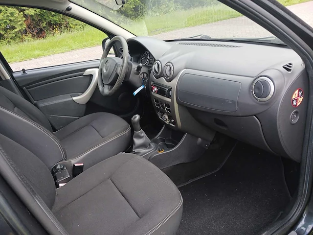 Dacia sandero 1.6 stepway, 20-lpz-2 - afbeelding 5 van  17