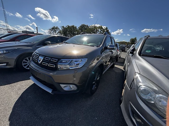 Dacia sandero stepway 0.9 tce explorer easy-r 90 at, 2017 - afbeelding 1 van  33