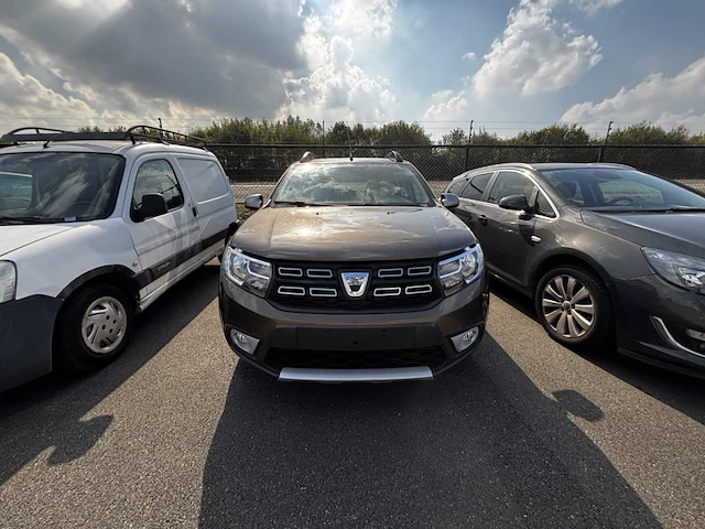 Dacia sandero stepway 0.9 tce explorer easy-r 90 at, 2017 - afbeelding 2 van  27