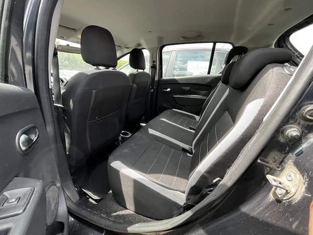 Dacia sandero stepway 1.5 blue dci stepway plus (eu6.2),2020 - afbeelding 9 van  26