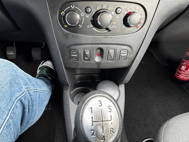 Dacia sandero stepway 1.5 dci stepway plus, 2013 - afbeelding 4 van  38