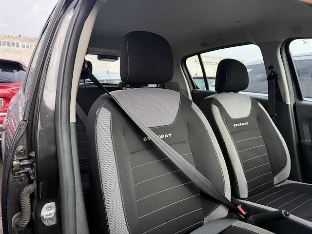 Dacia sandero stepway,2019 - afbeelding 13 van  31