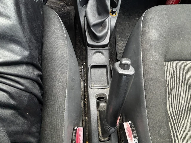 Dacia,2010 - afbeelding 5 van  33