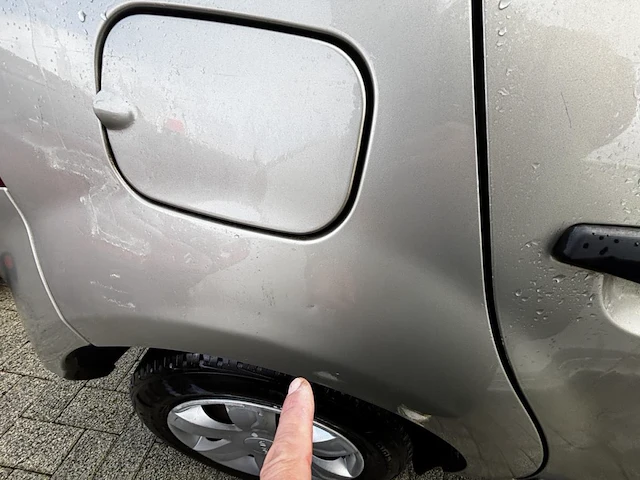 Dacia,2010 - afbeelding 17 van  33