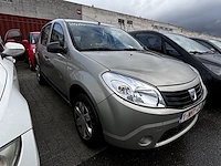 Dacia,2010 - afbeelding 23 van  33