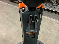 Daewoo - 2023 - dafr70 - zelfrijdende veegmachine (3x) - afbeelding 2 van  20