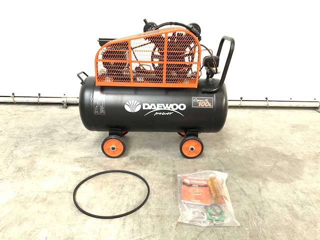 Daewoo - 2024 - daax100l - luchtcompressor (5x) - afbeelding 12 van  16