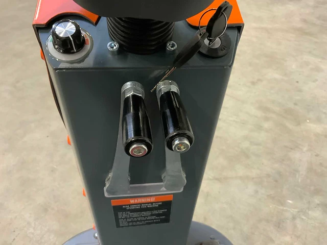 Daewoo - 2024 - dafr70 - zelfrijdende veegmachine - afbeelding 11 van  20