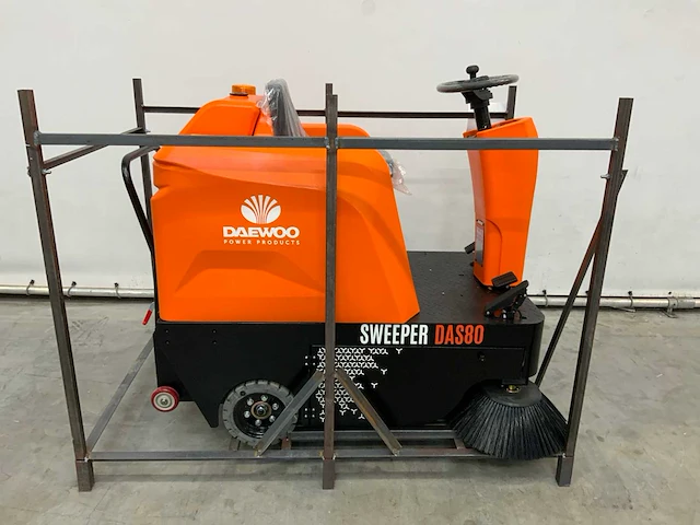 Daewoo - 2024 - das80 - zelfrijdende veegmachine - afbeelding 5 van  10