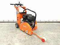 Daewoo - 2024 - datmf20-4 - benzine vloerzaagmachine