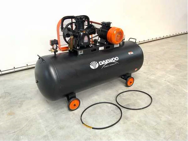 Daewoo - 2025 - daax 500l - luchtcompressor - afbeelding 1 van  24