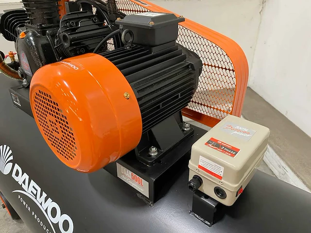 Daewoo - 2025 - daax 500l - luchtcompressor - afbeelding 8 van  15