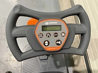 Daewoo - 2025 - daf r70 - zelfrijdende veegmachine - afbeelding 3 van  18