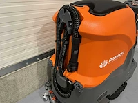 Daewoo - 2025 - daf r70 - zelfrijdende veegmachine - afbeelding 16 van  18