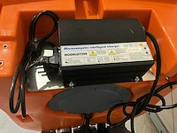 Daewoo - 2025 - daf r70 - zelfrijdende veegmachine - afbeelding 7 van  18