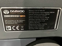 Daewoo - 2025 - daf r70 - zelfrijdende veegmachine - afbeelding 8 van  18