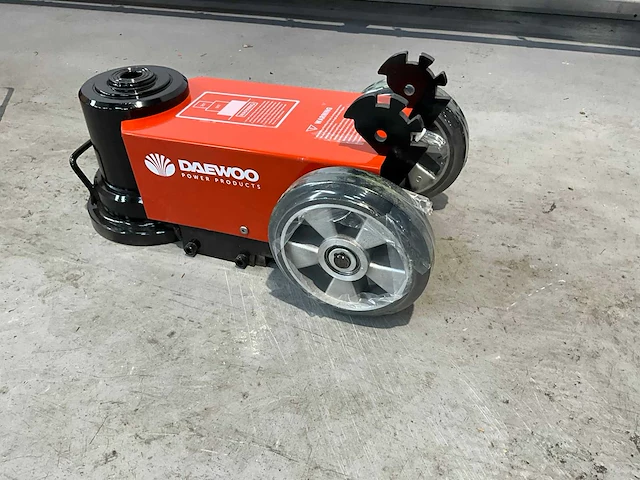 Daewoo - 2025 - dahj 50t hydrolic - garagekrik - afbeelding 8 van  13