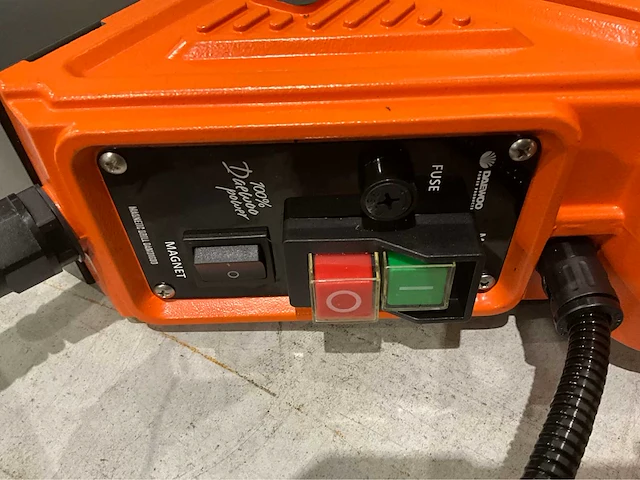 Daewoo - 2025 - damd 1600 - magnetische boormachine - afbeelding 7 van  12