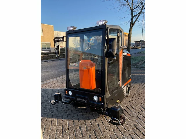 Daewoo - 2025 - das 100 - zelfrijdende veegmachine - afbeelding 6 van  20