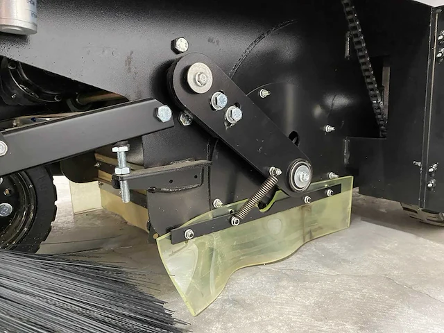 Daewoo - 2025 - das 80 - zelfrijdende veegmachine - afbeelding 8 van  18