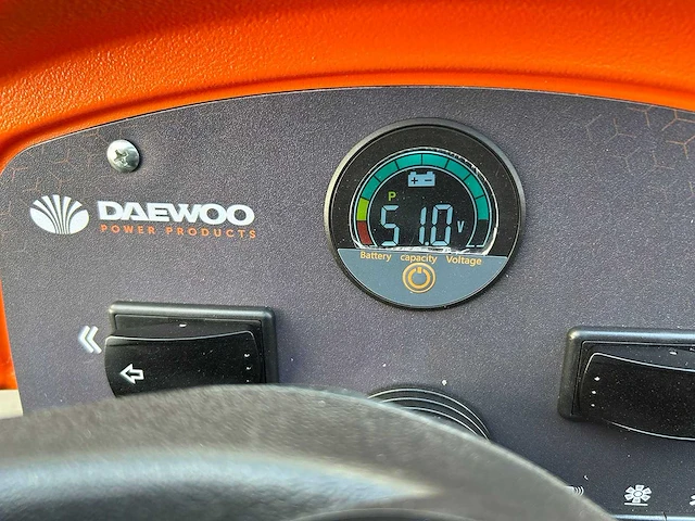 Daewoo - 2025 - das100 - straatveegmachine - afbeelding 24 van  30