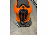 Daewoo - daf r70 - zelfrijdende veegmachine - afbeelding 16 van  20