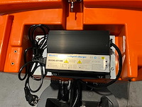 Daewoo - daf r70 - zelfrijdende veegmachine - afbeelding 11 van  20