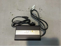 Daewoo - dafl50a - zelfrijdende veegmachine - afbeelding 15 van  25