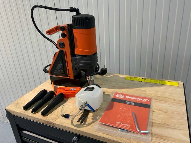 Daewoo - damd1600 - magneet boormachine in koffer - afbeelding 3 van  24