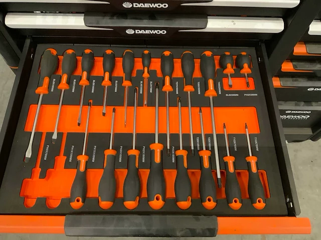 Daewoo - damws267 - gereedschapswagen - afbeelding 10 van  14